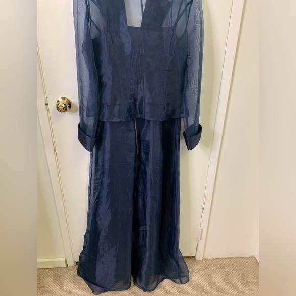 3for$15😍 Blue Organza spaghetti strap gown - Picture 8 of 12